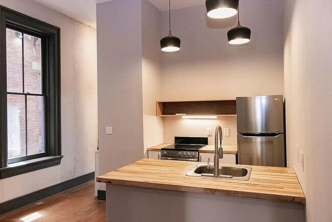 Photo - 207 W McMicken Ave Apartment