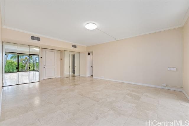 Building Photo - 4999 Kahala Ave