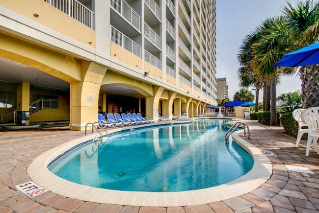 Building Photo - 2000 N Ocean Blvd