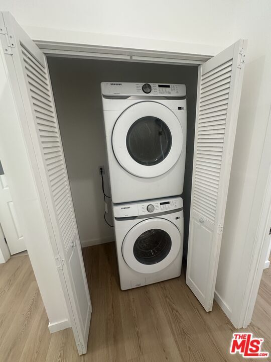 Foto del edificio - 1174 S Windsor Blvd