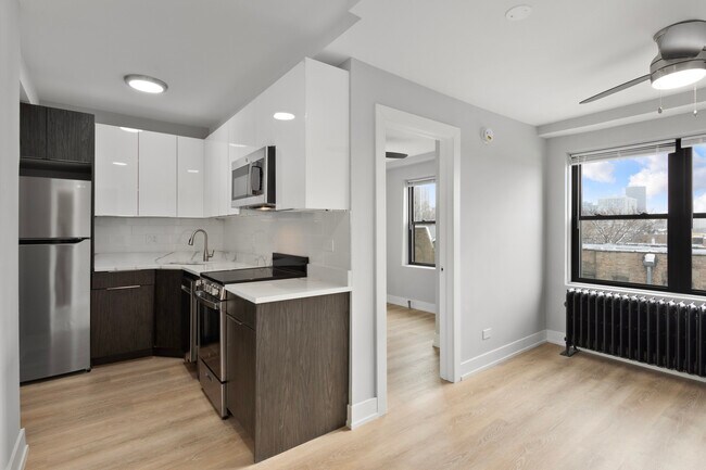 Foto del edificio - 6026 N Winthrop Ave