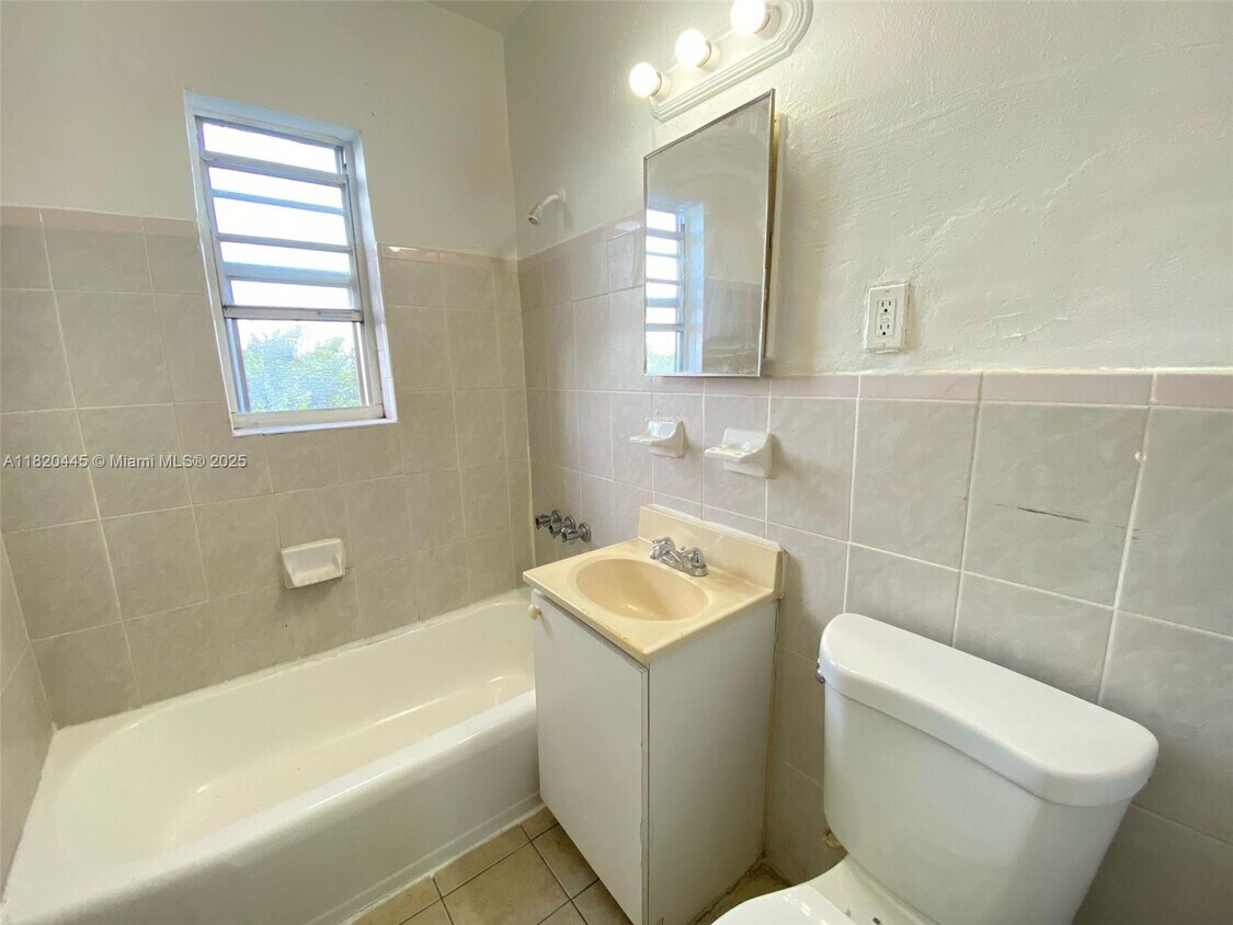 Foto principal - 1801 NW 54th St