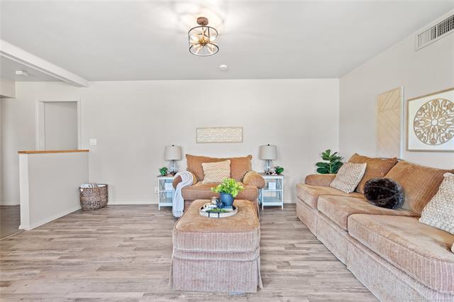 Foto del edificio - 2026 11th Ave NW