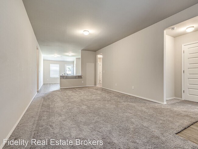 Building Photo - 4 br, 2 bath House - 629 W Lola Dr