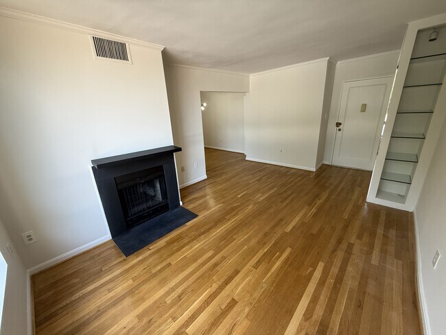 Foto del edificio - 2605 39th St NW