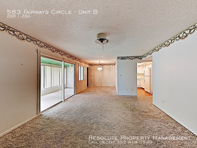 Building Photo - Fairways Community 2 Bedroom 2 Bath Condo
