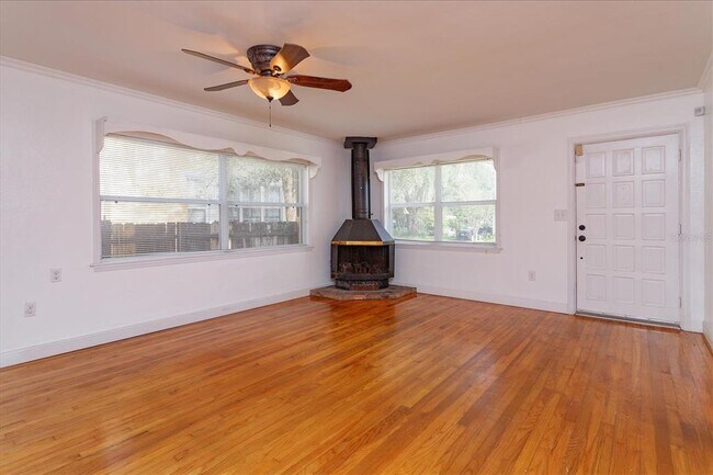 Foto del edificio - 1220 E Kaley St
