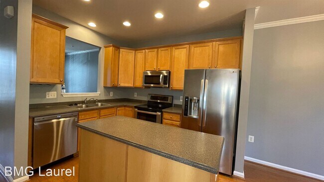 Foto del edificio - 3 br, 2.5 bath House - 5607 Hartfield Ave