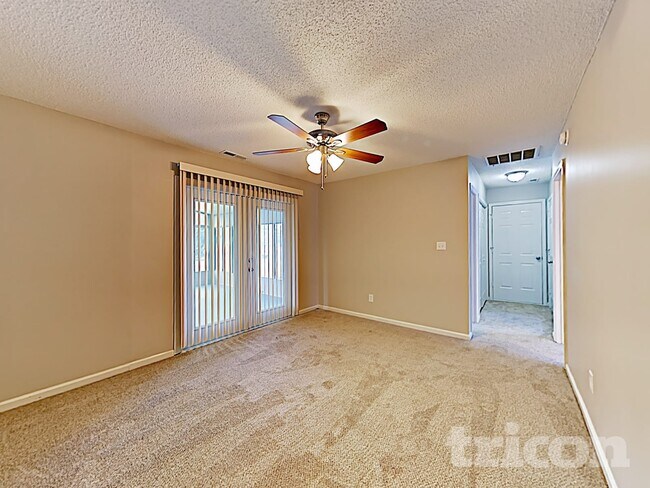 Foto del edificio - 4310 Windjammer Ct SW