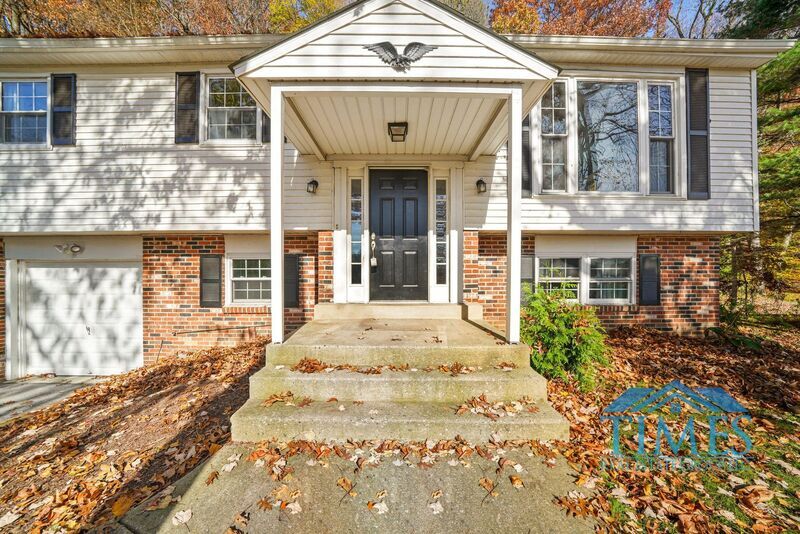 Primary Photo - 3407 Humpton Rd