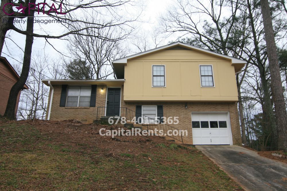 Primary Photo - 3031 Orbit Cir