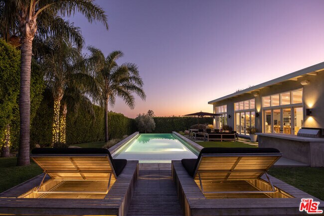 Building Photo - 6048 Philip Ave