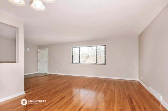 Building Photo - 8674 Spoon Dr