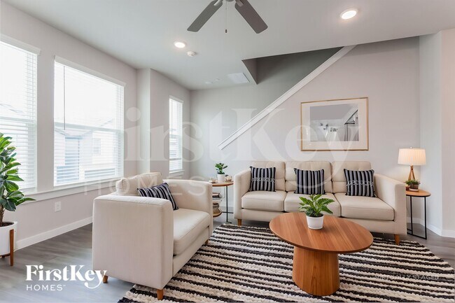 Foto del edificio - 18412 Idyllic Aly