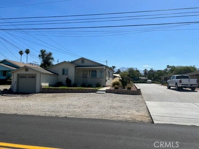 Primary Photo - 1346 Opal Ave