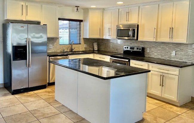 Photo - 4213 N Westview Dr House
