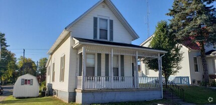 Building Photo - 134 E Franklin St