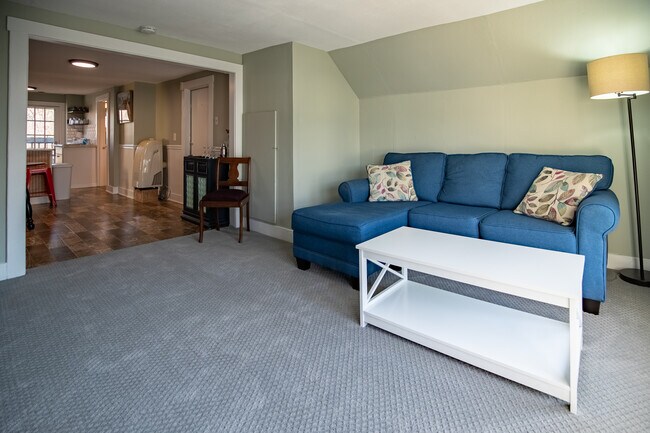 Foto del edificio - 611 Evans St SE