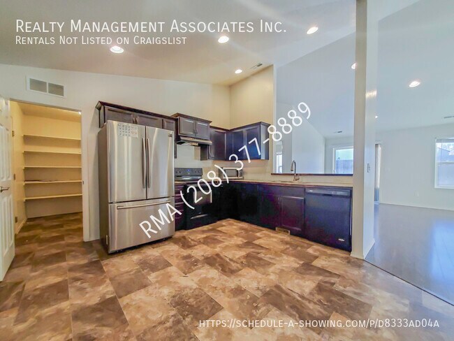 Building Photo - Modern 3 Bedroom House in South Boise