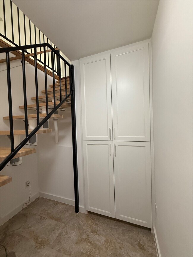 Foto del edificio - 3400 Timmons Ln