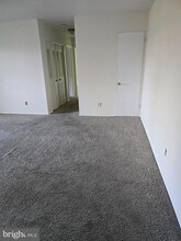 Building Photo - 115 Charlotte Way