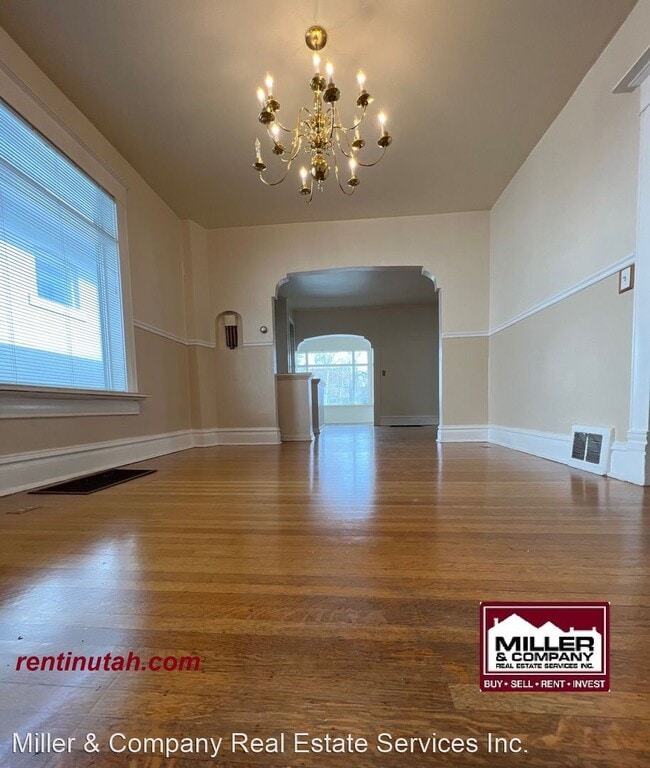 Building Photo - 3 br, 2 bath House - 1081 2ndAve #A