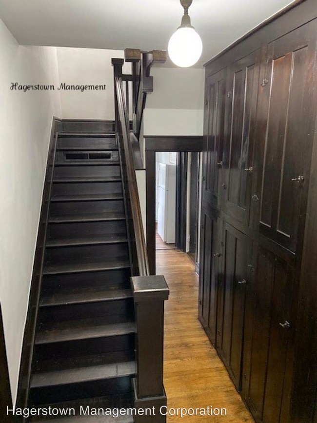 Foto del edificio - 516 Reynolds Ave