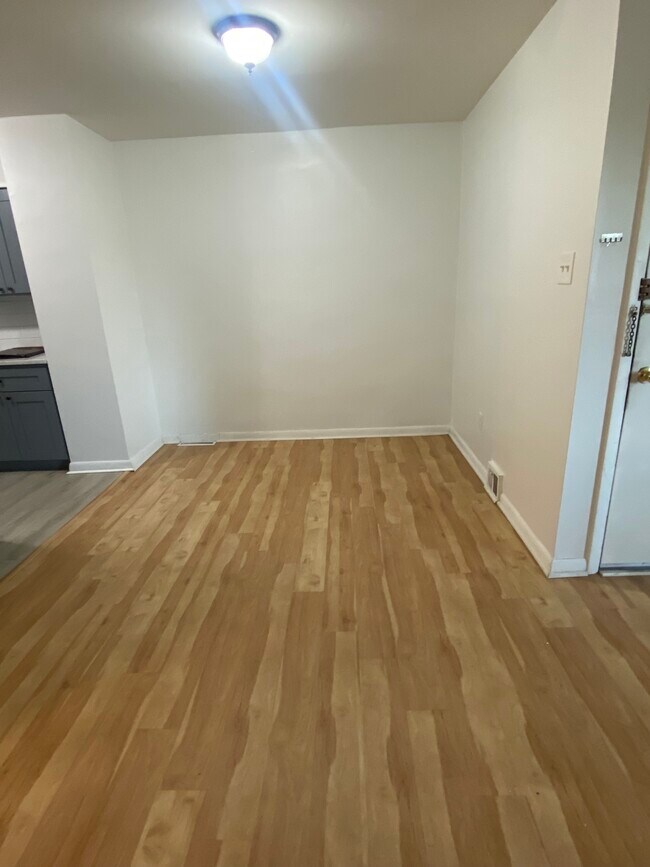 Foto del edificio - 2638 Daphne Rd