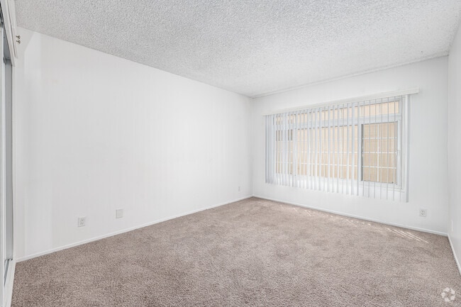 1BR, 1BA - 775SF - Bedroom - La Maison