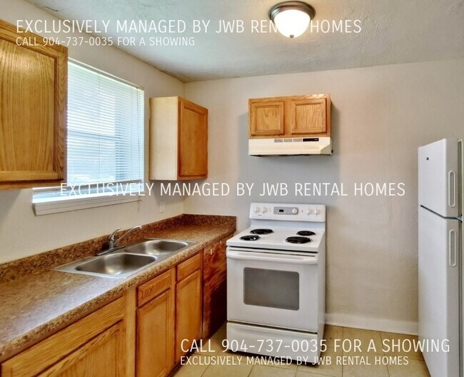 Building Photo - 1040 Almeda St