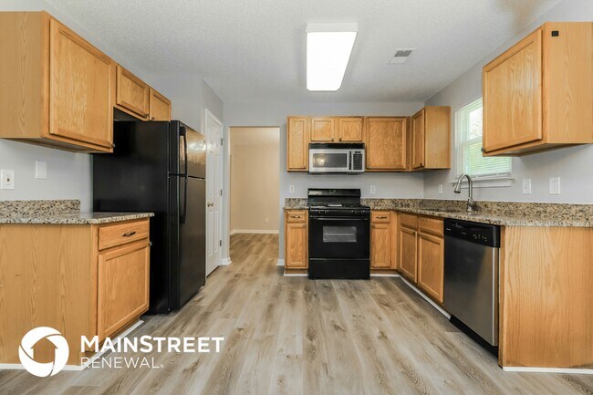 Building Photo - 13 Rosebury Ct