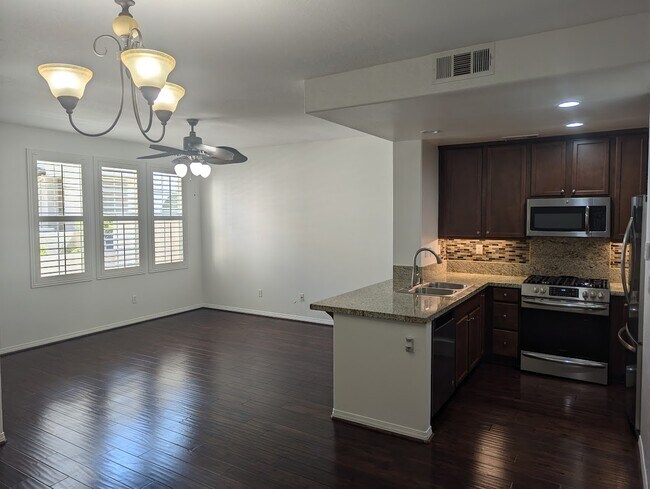 Building Photo - 28629 N Pietro Dr