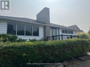 Building Photo - 158 Church St