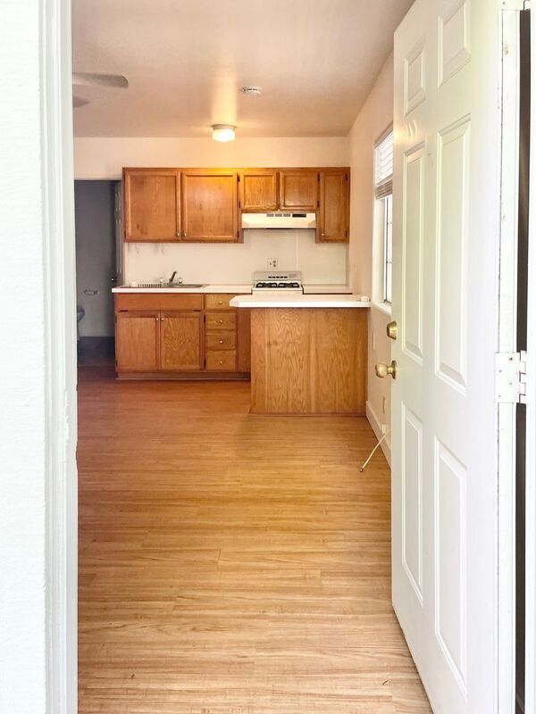 Photo - 362 Ralcam Pl House