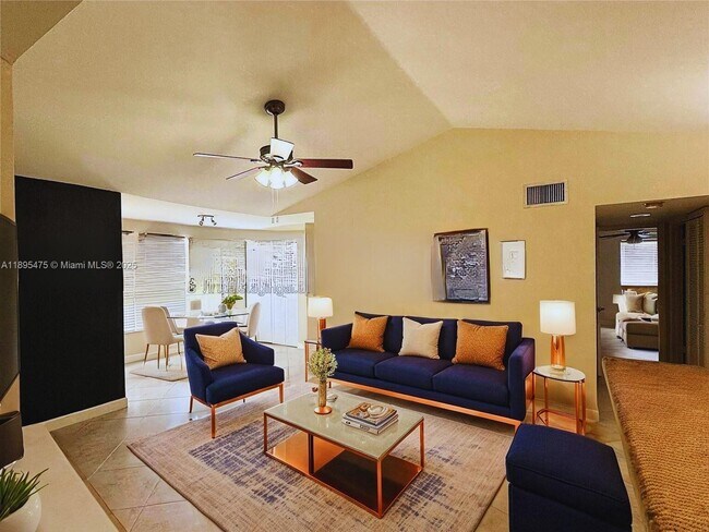 Foto del edificio - 2926 S University Dr