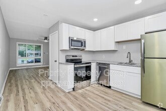Building Photo - 1808 Herrin Ave