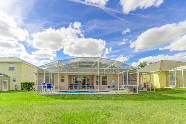 Foto del edificio - Beautiful Pool Home in Highlands Reserve golf community