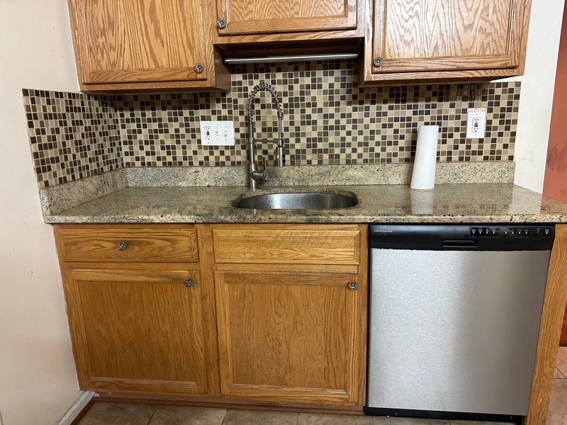 Primary Photo - 2837 Cambridge Dr