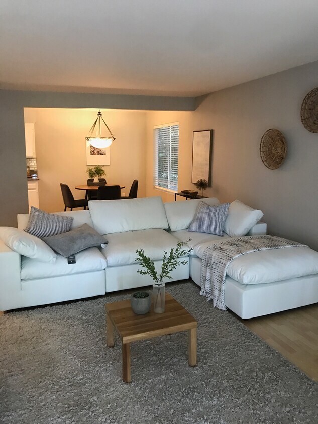 Original Staging - 4528 Colbath Ave