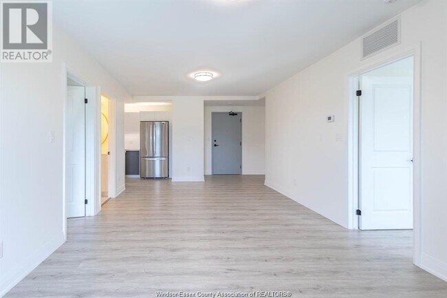 Building Photo - 3290 Stella Crescent