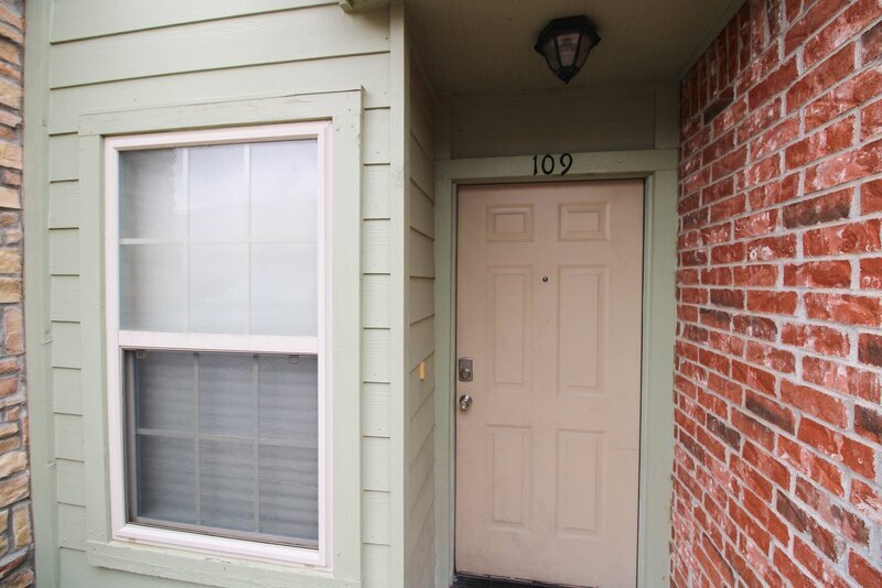419 E "C" St Unit 109, Jenks, OK 74037 Condo for Rent in Jenks, OK