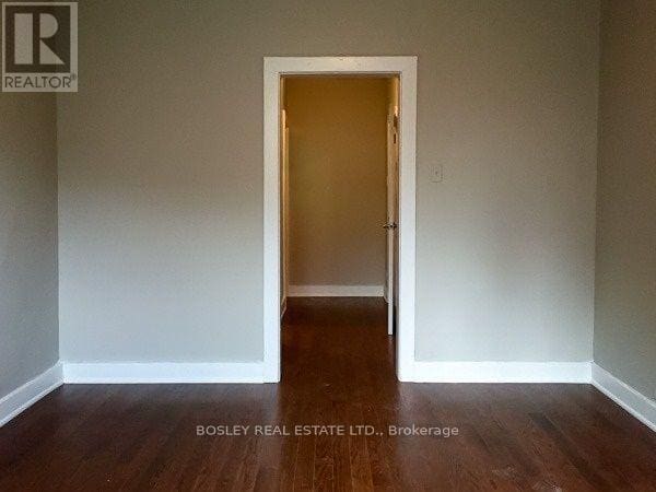 Building Photo - 451 Parliament St