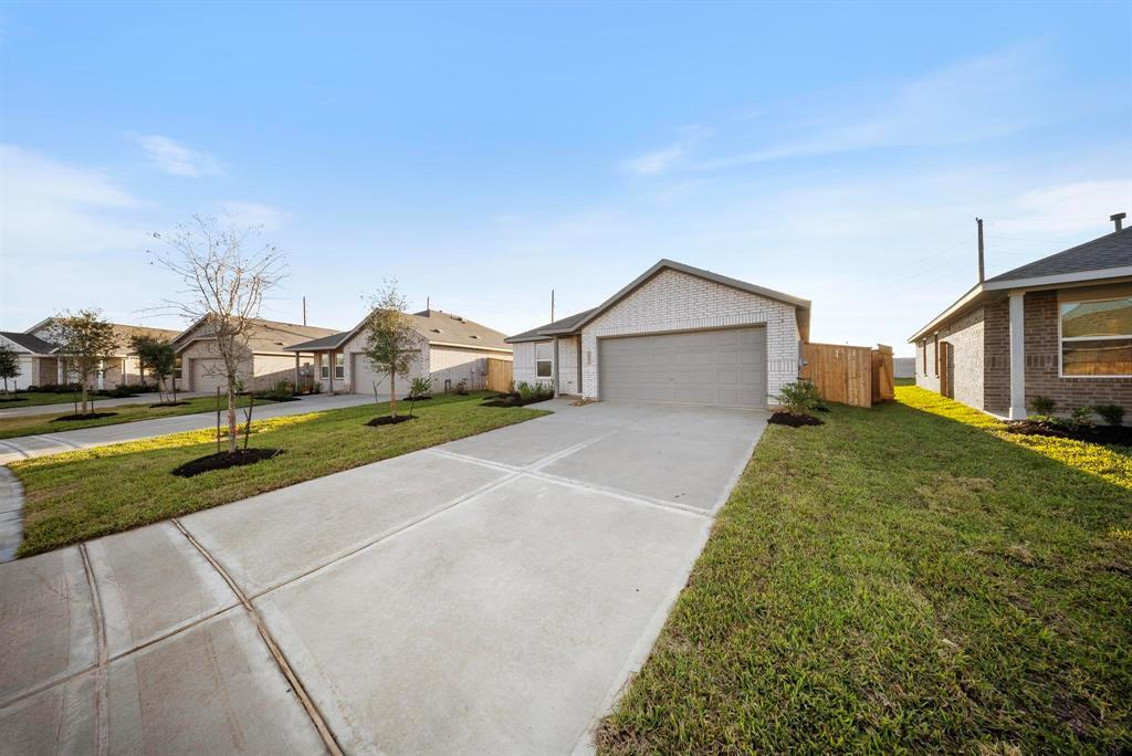 Foto principal - 26651 Pampas Grass Ln