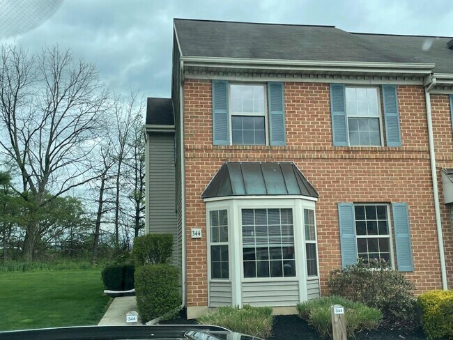 La casa viene completamente amueblada - 344 Meetinghouse Ln
