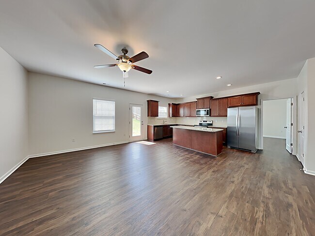 Building Photo - 6145 Watsonia Drive