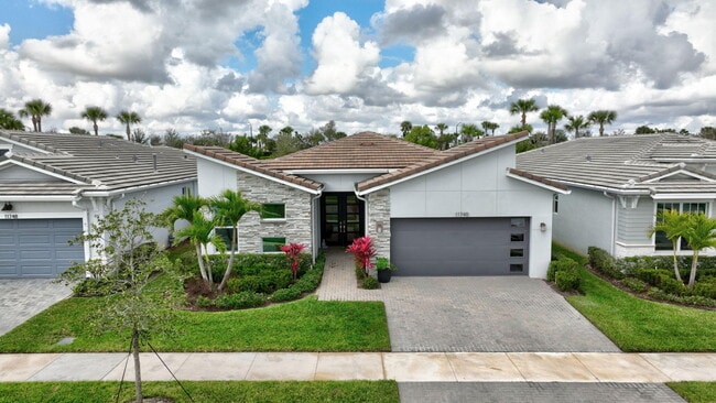 Building Photo - 11740 SW Aquila Wy