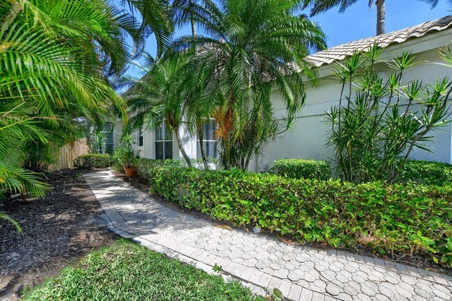 Foto del edificio - 2475 NW 66th Dr