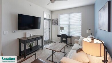 Building Photo - 14015 Univ Pass