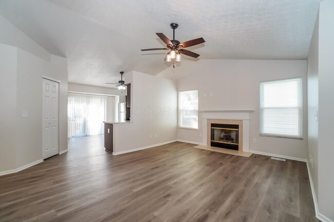 Building Photo - 1087 Lavender Ln