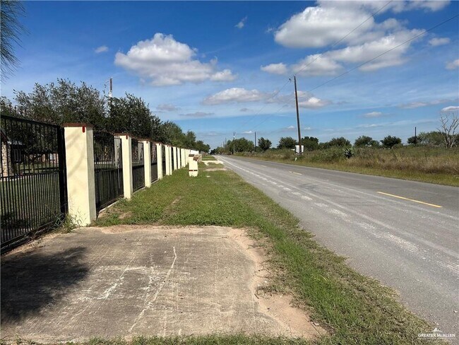 Foto del edificio - 9433 N Minnesota Rd
